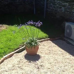 https://les-ecuries-is-a-modern-renovated-barn.inbrittany.com
